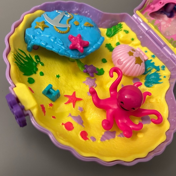 Polly Pocket Y2K Vintage Magical Purple Shell Toy Case with Stars and Hearts - Picture 5 of 8